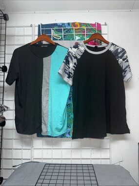 SHEIN Black & Teal Gray & Camo Short Sleeve Tees